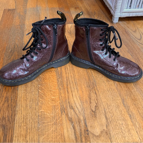 Dr. Martens Kids Boots in Shimmering Brown - Picture 3 of 8